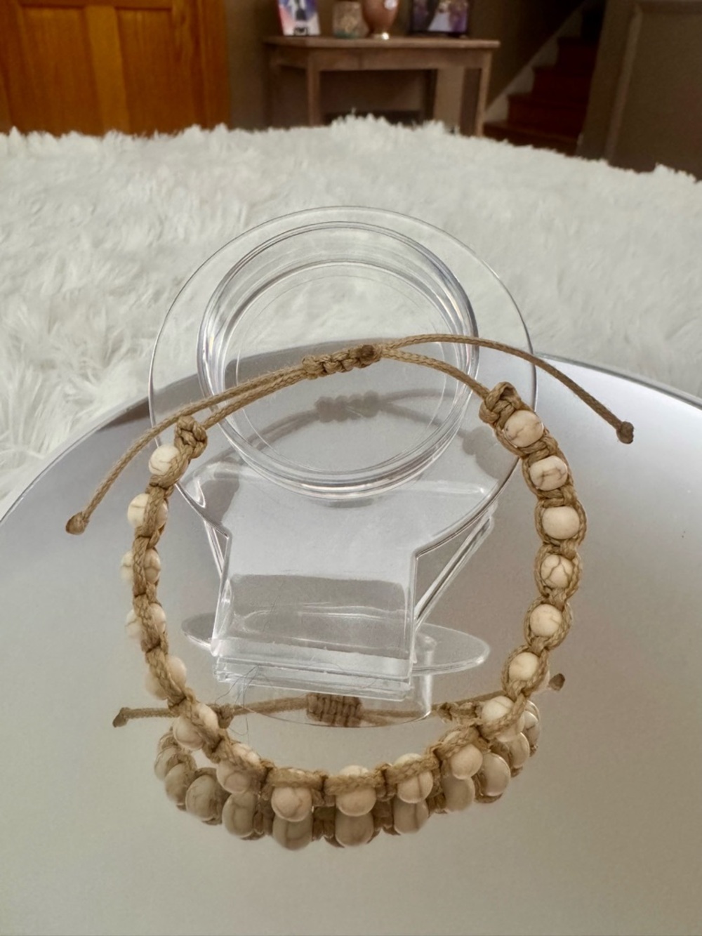 Adjustable Handmade Beige Beaded Macramé Bracelet